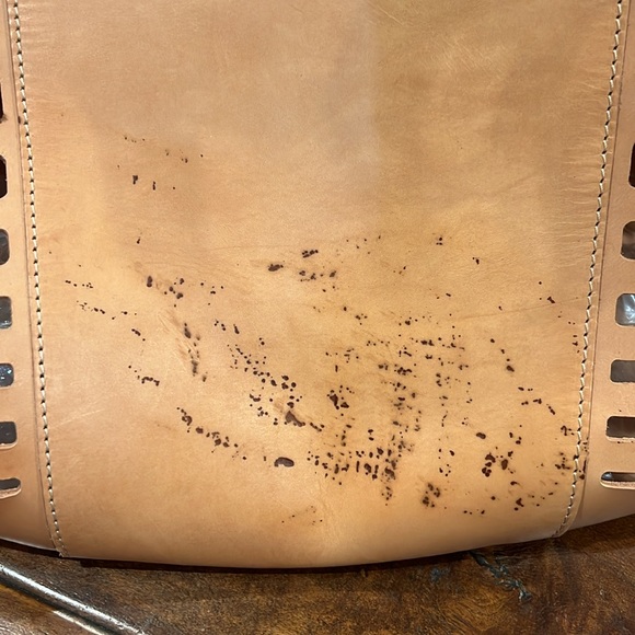 Demijohn cutout leather tote - Picture 16 of 16